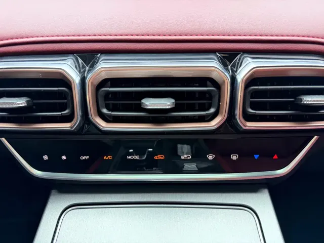 Jetour X70 Plus — Фото автомобиля 14