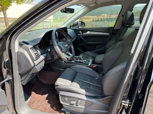 Audi Q5L — Фото автомобиля 7