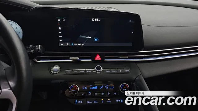 Hyundai Avante CN7 — Фото автомобиля 16