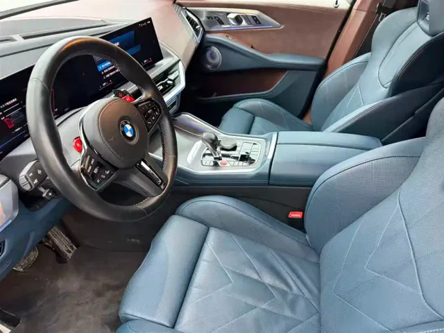 BMW XM — Фото автомобиля 8
