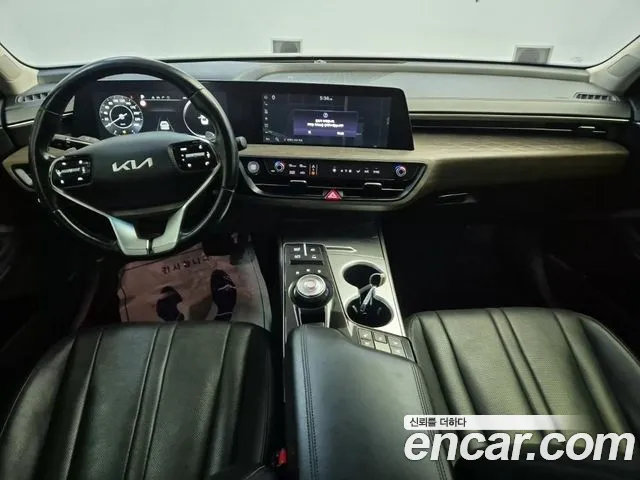 Kia K8 — Фото автомобиля 7