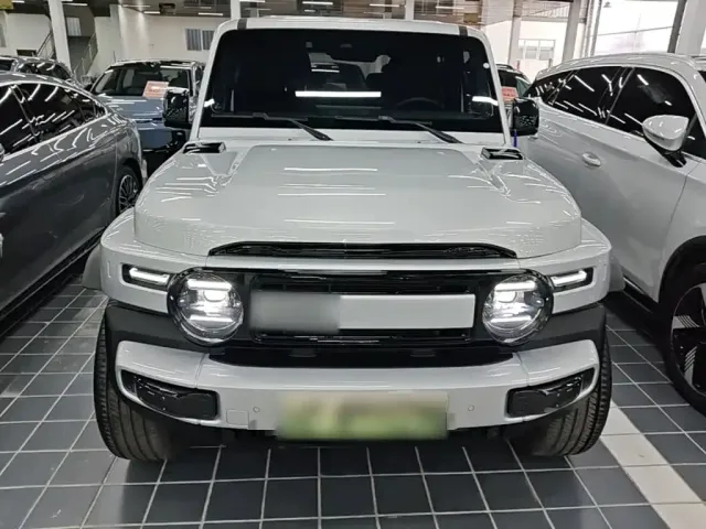 iCAR V23 — Фото автомобиля 2
