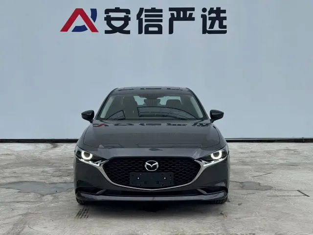 Mazda Axela — Фото автомобиля 2