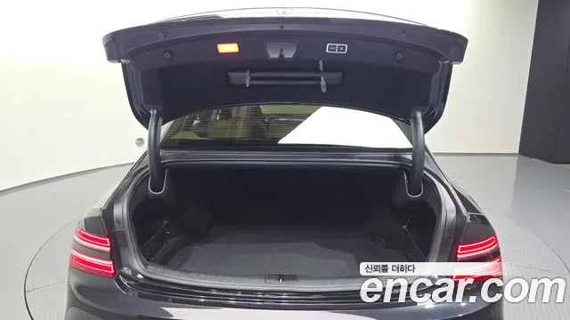 Genesis G80 Бензин 2.5 турбо AWD — Фото автомобиля 20