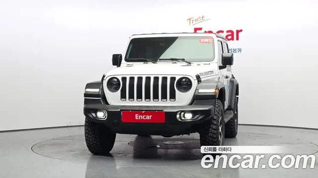 Jeep Wrangler — Фото автомобиля 2