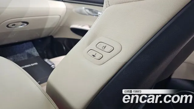 Genesis GV70 2.5T Бензин 2WD — Фото автомобиля 27