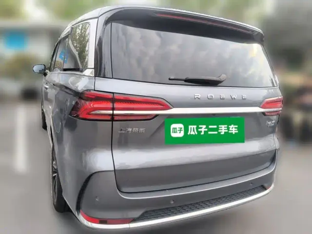 Roewe iMAX8 — Фото автомобиля 4