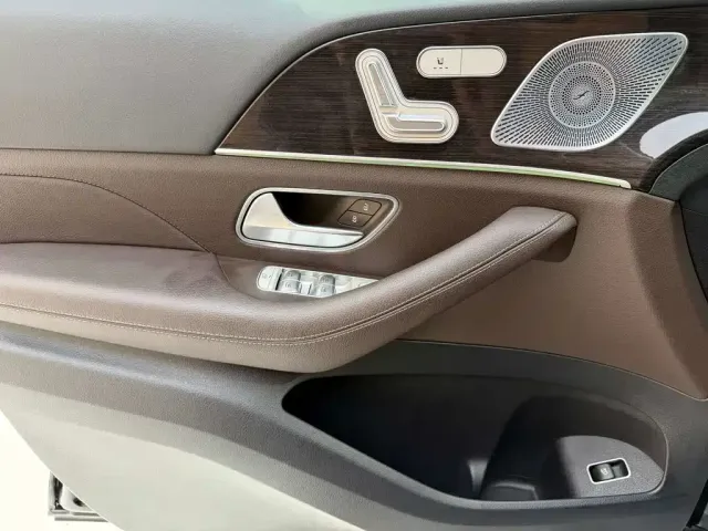 Mercedes-Benz GLE-Class — Фото автомобиля 16