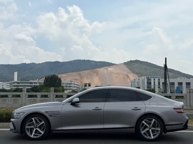 Genesis G80 — Фото автомобиля 3