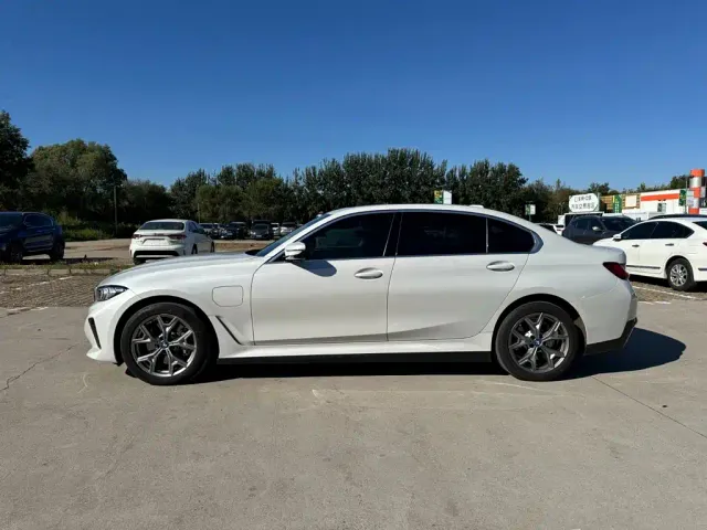BMW i3 — Фото автомобиля 7