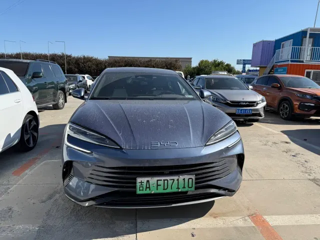 BYD Seal — Фото автомобиля 2