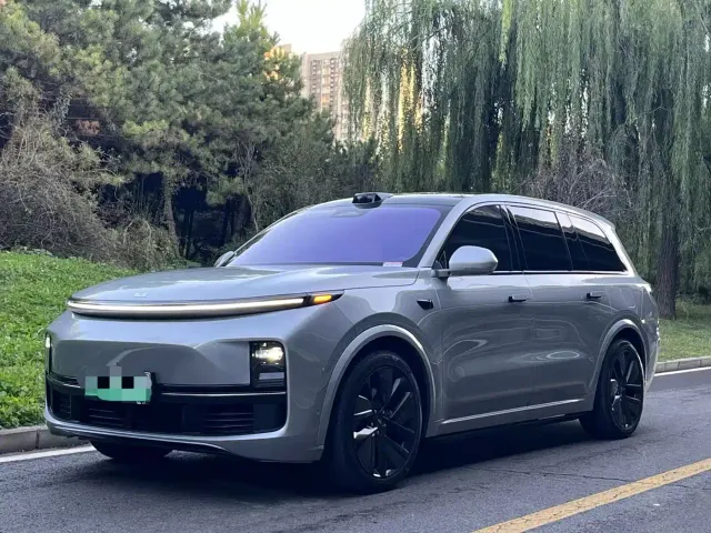 Фотография автомобиля — Li Auto L9