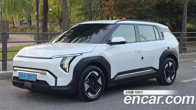 Фотография автомобиля — Kia EV3