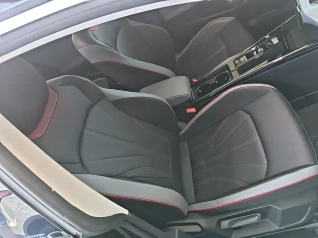 Volkswagen Lamando — Фото автомобиля 24
