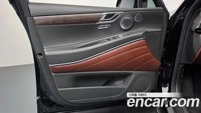 Genesis GV80 — Фото автомобиля 13