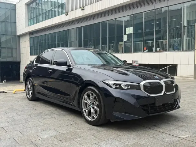 BMW i3 — Фото автомобиля 3