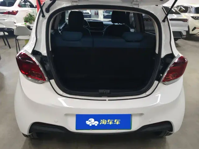 Changan Benben E-Star — Фото автомобиля 4