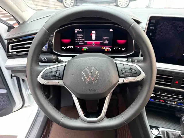Volkswagen Sagitar — Фото автомобиля 7