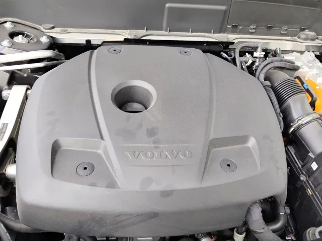 Volvo XC90 — Фото автомобиля 14