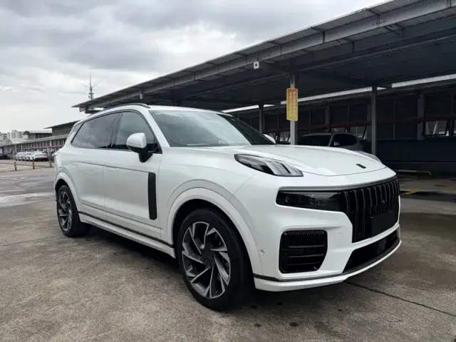 Lynk & Co 09 — Фото автомобиля 3