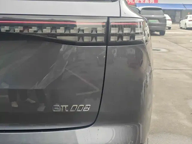 Dongfeng eπ 008 — Фото автомобиля 16