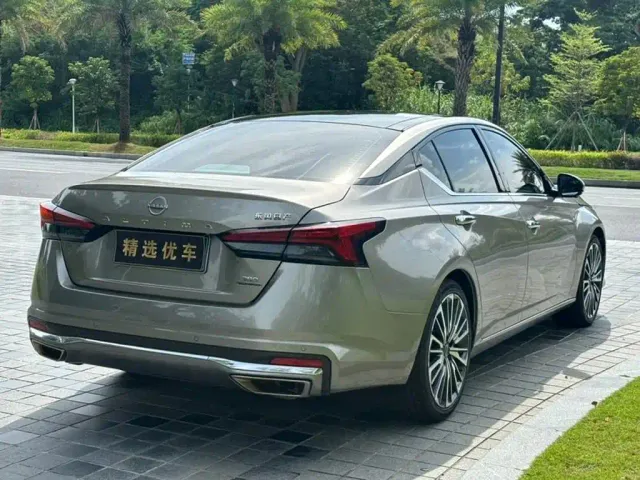 Nissan Teana — Фото автомобиля 8