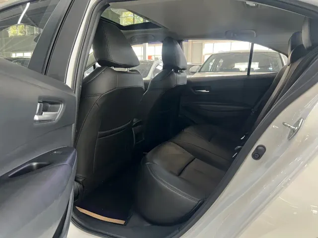 Toyota Corolla — Фото автомобиля 6