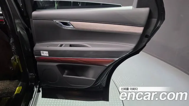 Genesis GV80 — Фото автомобиля 25