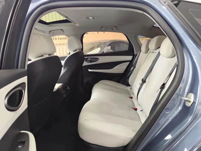 BYD Seal 05 DM-i — Фото автомобиля 9