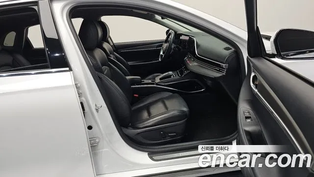 Hyundai Grandeur Новый Grandeur IG — Фото автомобиля 23