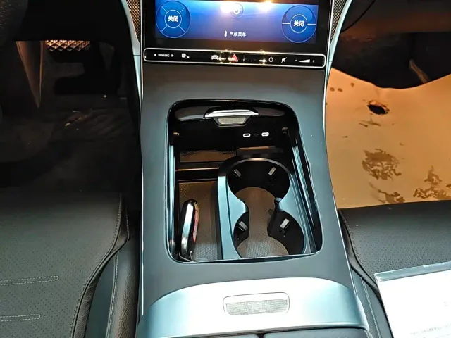 Mercedes-Benz C-Class — Фото автомобиля 14