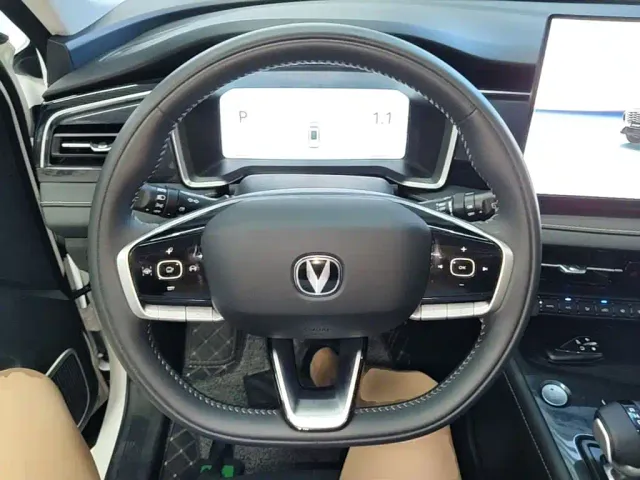 Changan Changan CS75 2025 PRO 1.5T Premium 7-Seater — Фото автомобиля 10