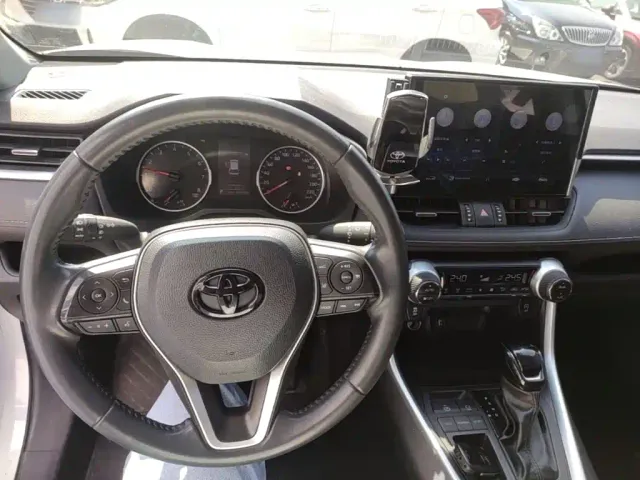 Toyota Wildlander — Фото автомобиля 9