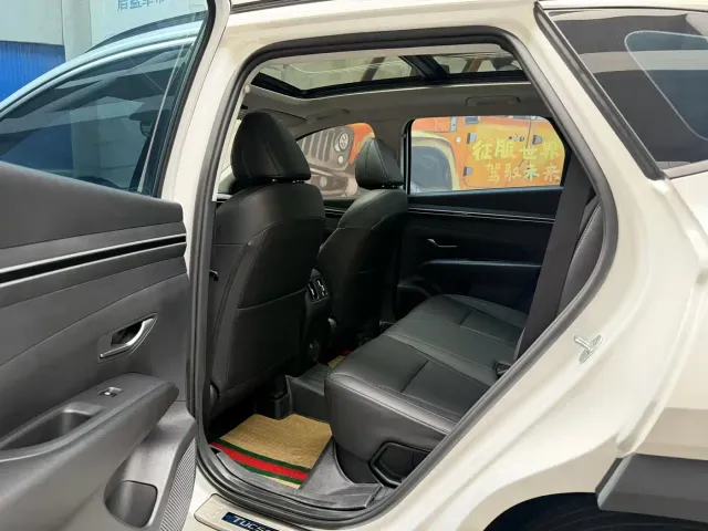 Hyundai Tucson — Фото автомобиля 9