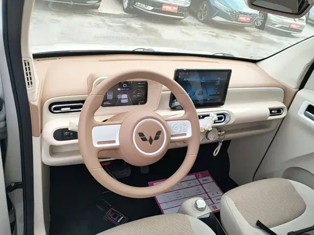 Wuling Hongguang Mini EV — Фото автомобиля 9