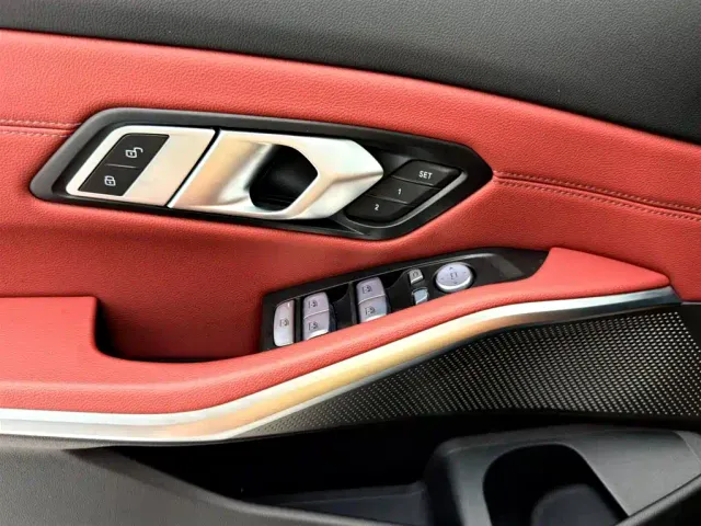 BMW 3 Series — Фото автомобиля 8