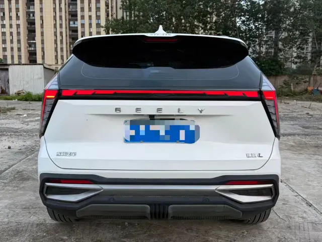 Geely Boyue L — Фото автомобиля 16