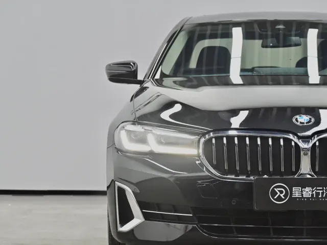 BMW 5 Series — Фото автомобиля 29