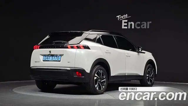 Peugeot 2008 Generation 2 — Фото автомобиля 2