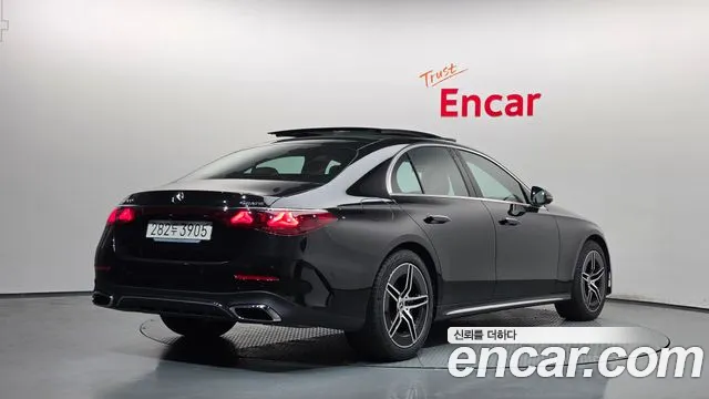 Mercedes-Benz E-Class W214 — Фото автомобиля 2