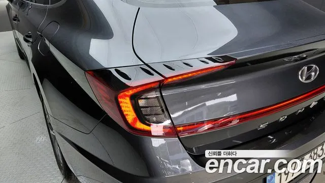 Hyundai Sonata Sonata (DN8) 2.0 LPG(Для проката) — Фото автомобиля 22