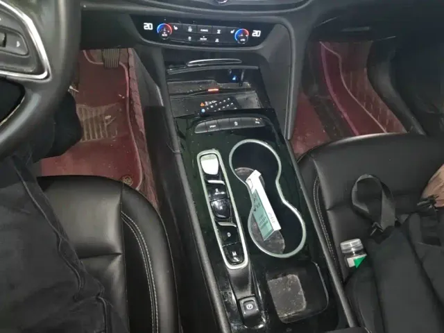 Buick Regal — Фото автомобиля 13