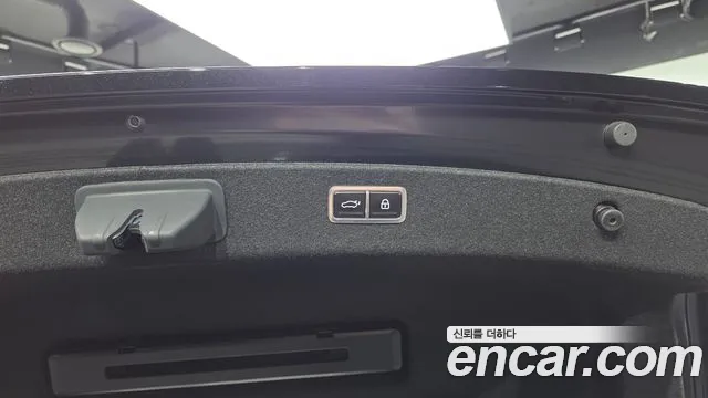 Genesis G80 Бензин 2.5 турбо AWD — Фото автомобиля 14