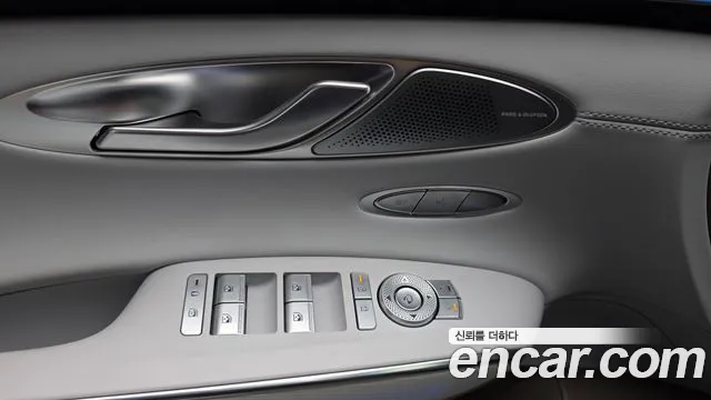 Genesis GV70 2.5T Бензин 2WD — Фото автомобиля 19