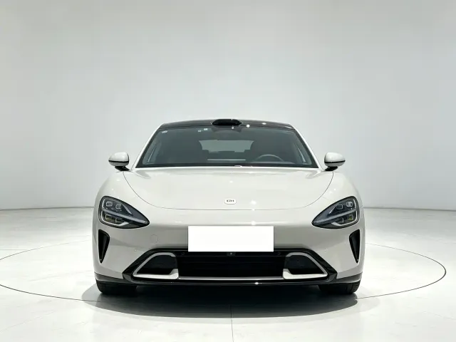 Xiaomi SU7 — Фото автомобиля 2