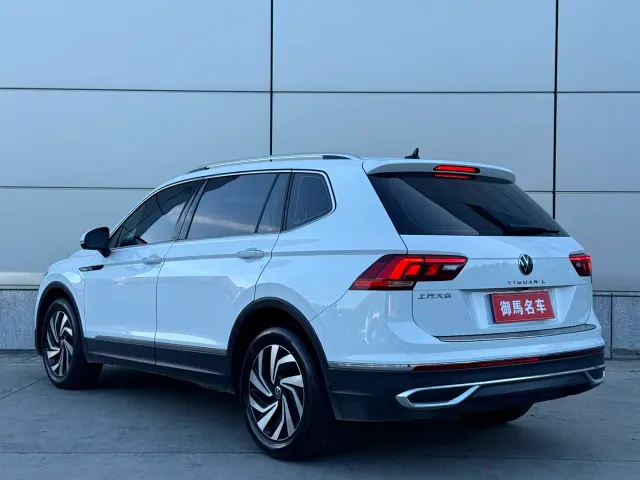 Volkswagen Tiguan L — Фото автомобиля 4