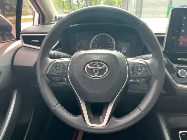 Toyota Corolla — Фото автомобиля 12
