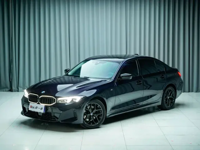 Фотография автомобиля — BMW 3 Series