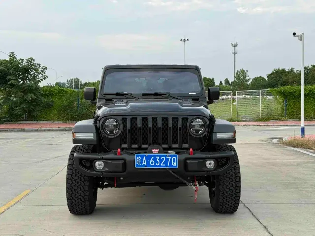 Jeep Wrangler — Фото автомобиля 2