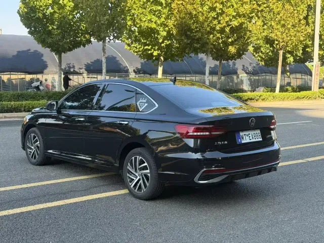 Volkswagen Lavida — Фото автомобиля 9